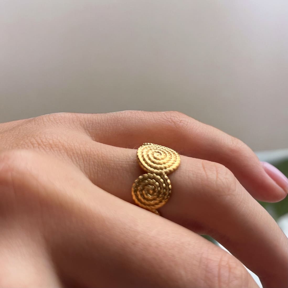 Ancient: regulowany pierścionek w stylu starożytnym - Pearlippines Biżuteria