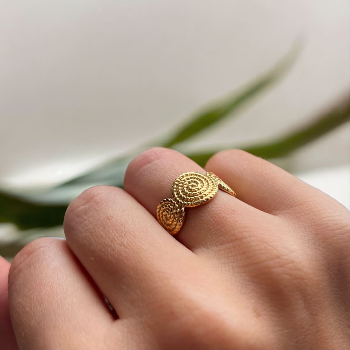 Ancient: regulowany pierścionek w stylu starożytnym - Pearlippines Biżuteria