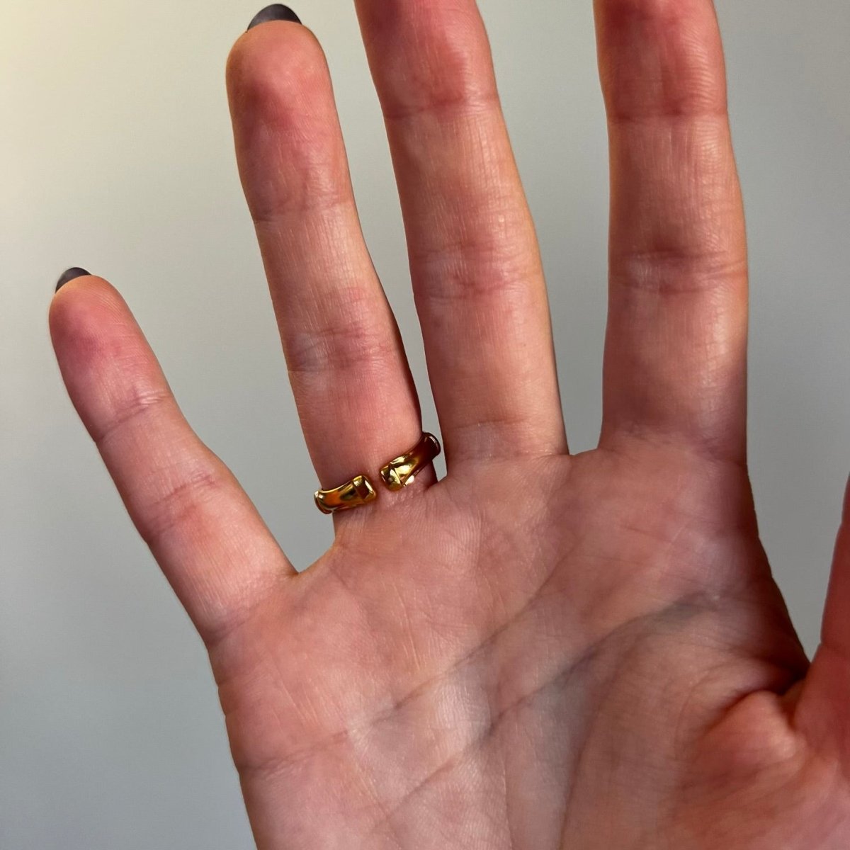 Bamboo Arc: regulowany pierścionek obrączka - Pearlippines Biżuteria