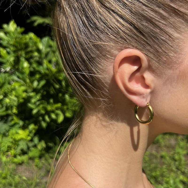 Bold Hoops: Klasyczne kolczyki koła - Pearlippines Biżuteria