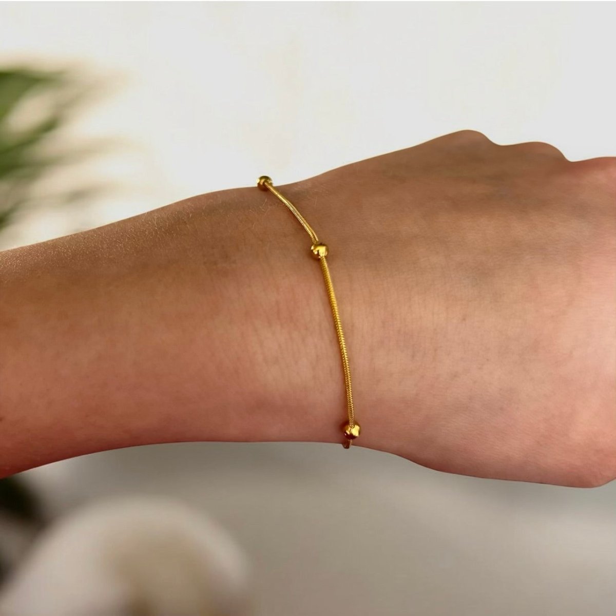 Boracay: złota minimalistyczna bransoletka z kuleczkami - Pearlippines Biżuteria