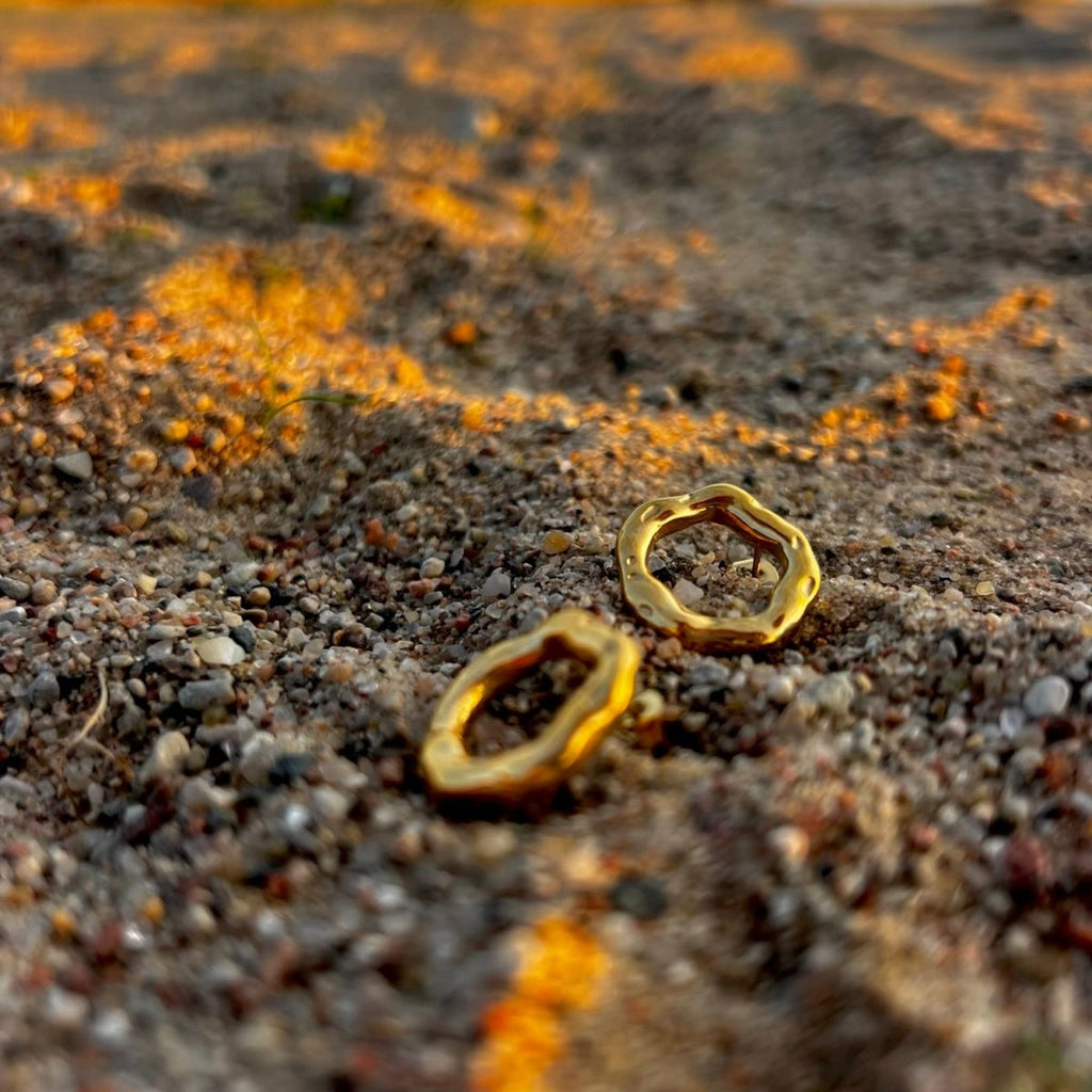 Burias: nieregularne kolczyki kółka - Pearlippines Biżuteria