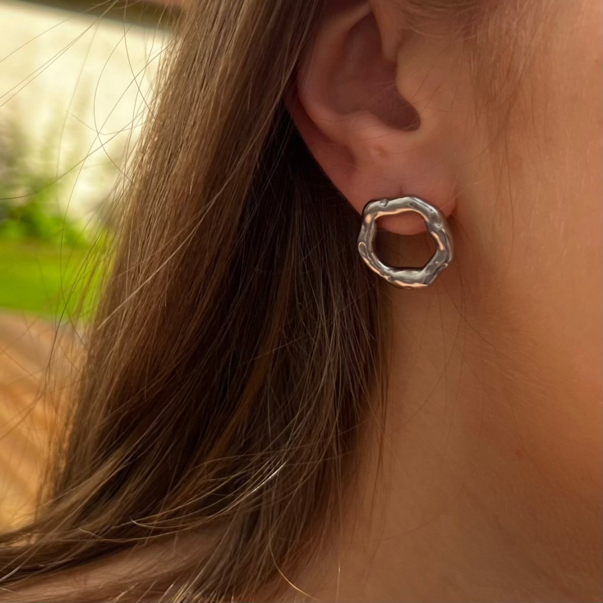 Burias: nieregularne kolczyki kółka - Pearlippines Biżuteria