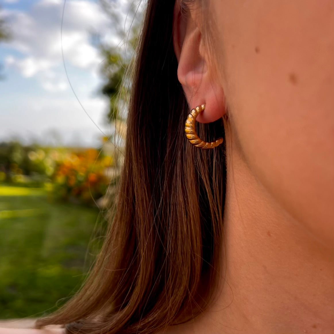 Cocoro: drobne eleganckie kolczyki - Pearlippines Biżuteria