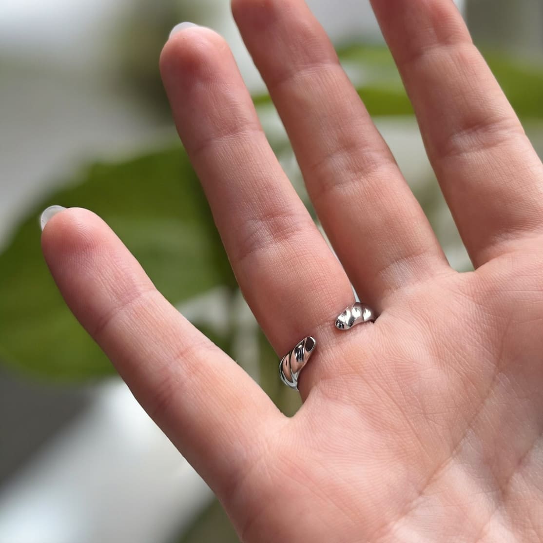 Cocoro: regulowany srebrny pierścionek ze stali - Pearlippines Biżuteria