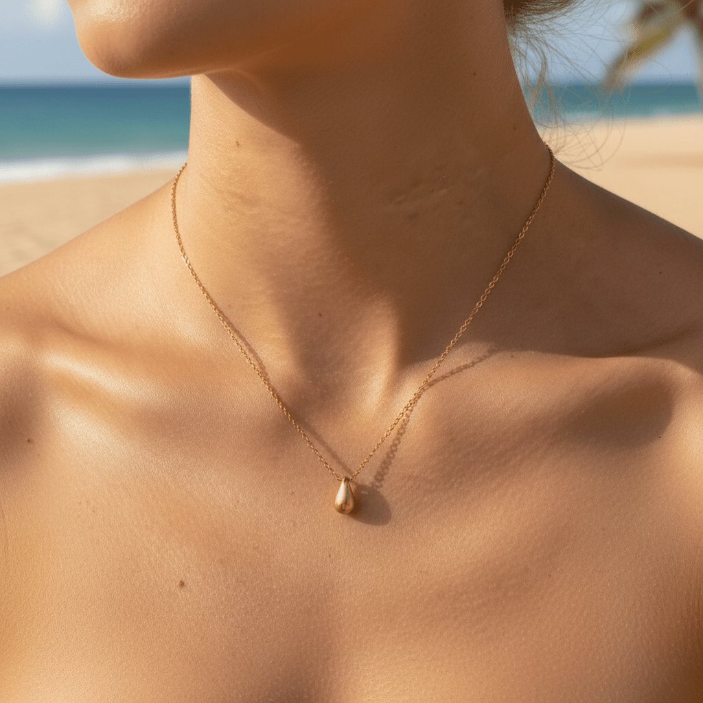 Crystal Tear: Subtelny naszyjnik z zawieszką w kształcie kropli - Pearlippines Biżuteria