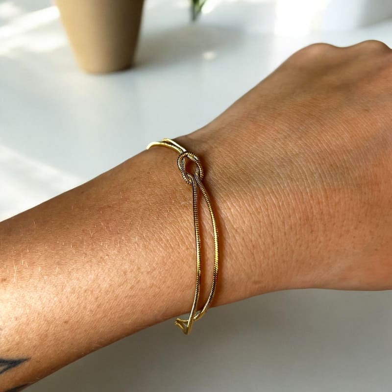 Elegancka bransoletka z supełkiem - Pearlippines Biżuteria