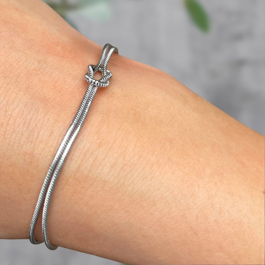 Elegancka bransoletka z supełkiem - Pearlippines Biżuteria
