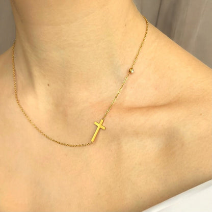 Faith Charm: Asymetryczny naszyjnik z krzyżykiem - Pearlippines Biżuteria