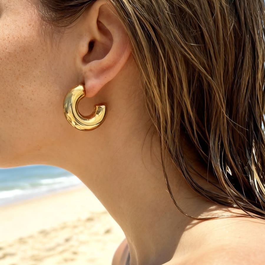 Golden Donuts: Czarujące złote kolczyki na co dzień - Pearlippines Biżuteria