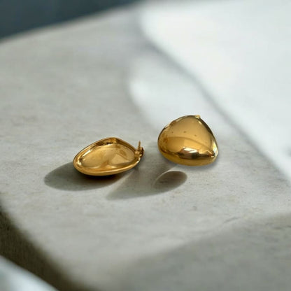 Golden Drop: złote owalne wyraziste kolczyki - Pearlippines Biżuteria