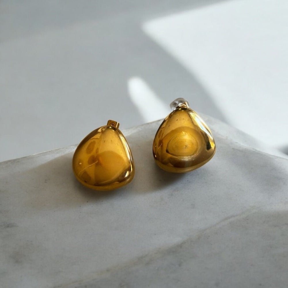 Golden Drop: złote owalne wyraziste kolczyki - Pearlippines Biżuteria