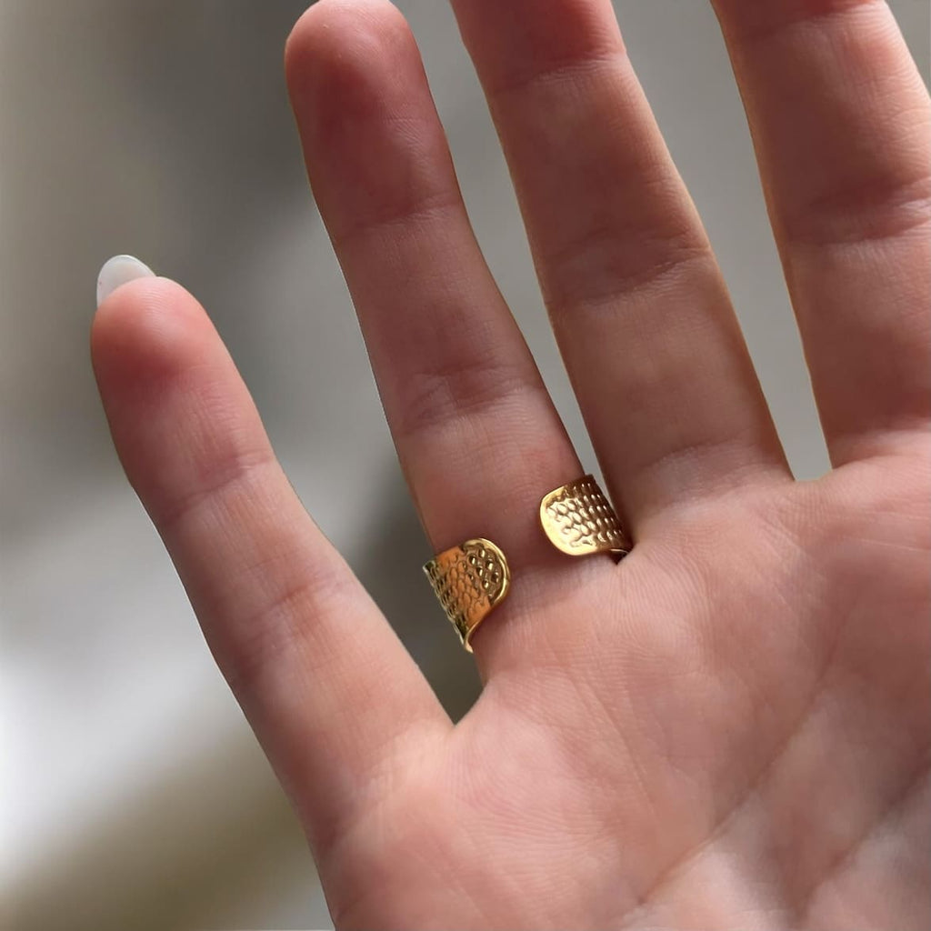 Hexa: szeroki regulowany pierścionek vintage - Pearlippines Biżuteria