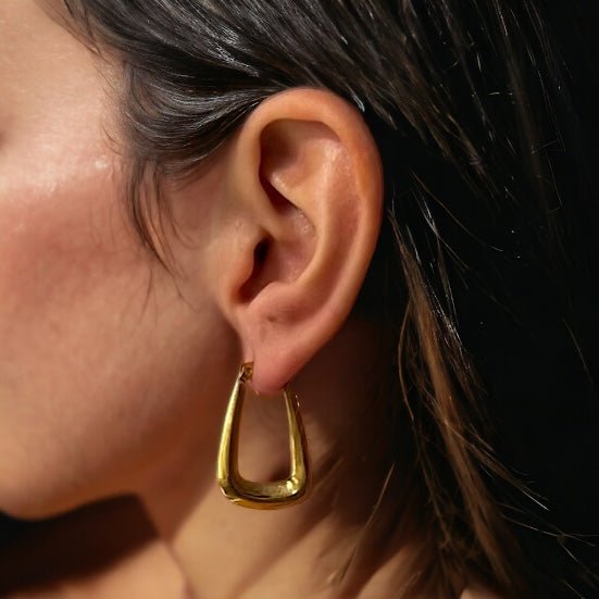 Klasyczne i wytrzymałe kolczyki trapezy - Pearlippines Biżuteria