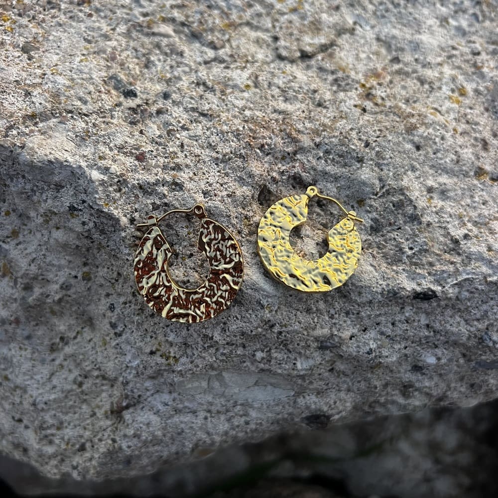 Kolczyki okrągłe młotkowane blaszki - Pearlippines Biżuteria