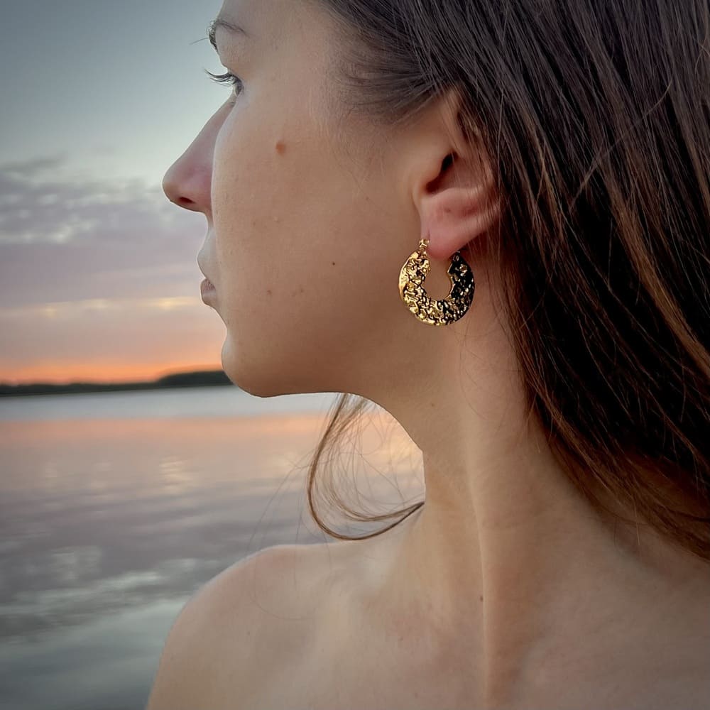 Kolczyki okrągłe młotkowane blaszki - Pearlippines Biżuteria