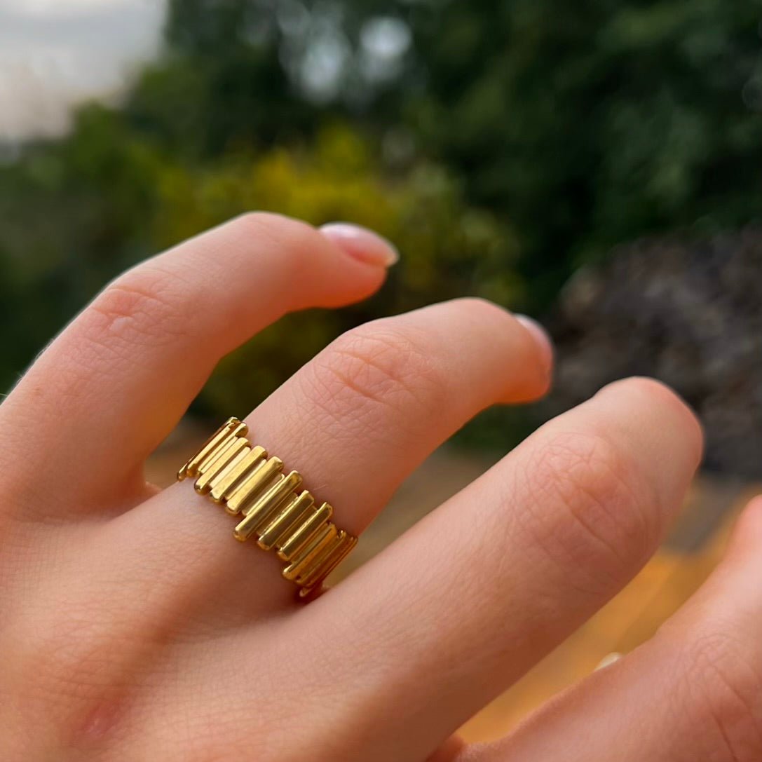 Linao: regulowany pierścionek – geometryczna elegancja na co dzień - Pearlippines Biżuteria