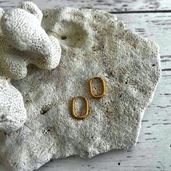 Palawan: delikatne kolczyki idealne do pracy - Pearlippines Biżuteria