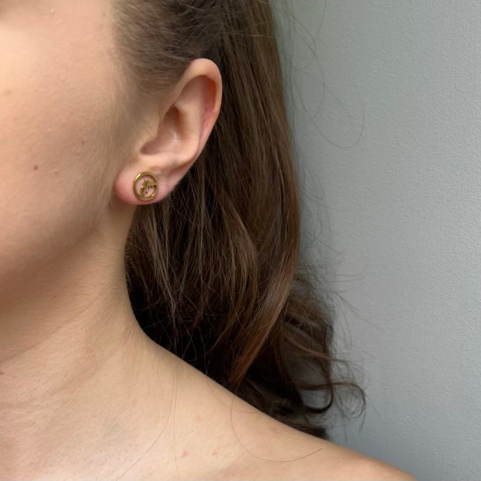 Peak: minimalistyczne kolczyki z motywem gór - Pearlippines Biżuteria