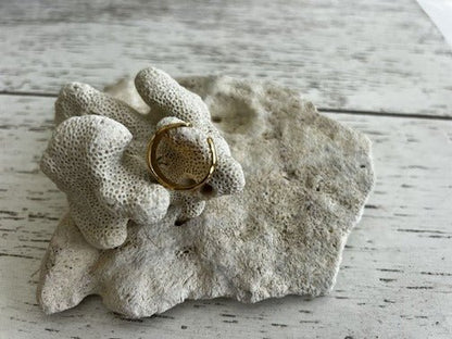 Regulowany pierścionek z ciemną masą perłową - Pearlippines Biżuteria