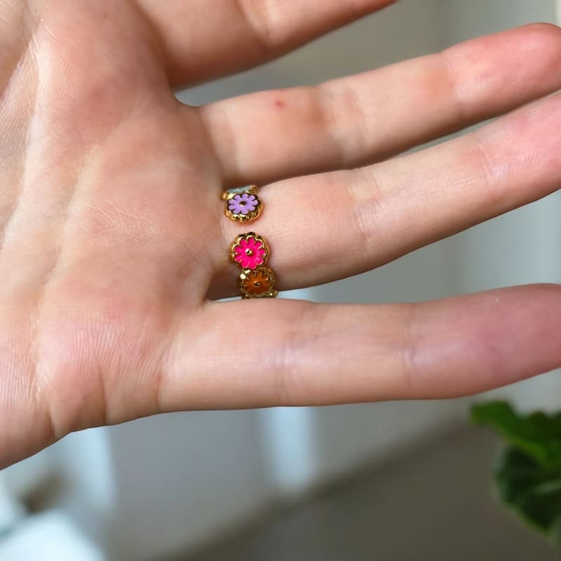 Regulowany pierścionek z kolorowymi kwiatami - Pearlippines Biżuteria