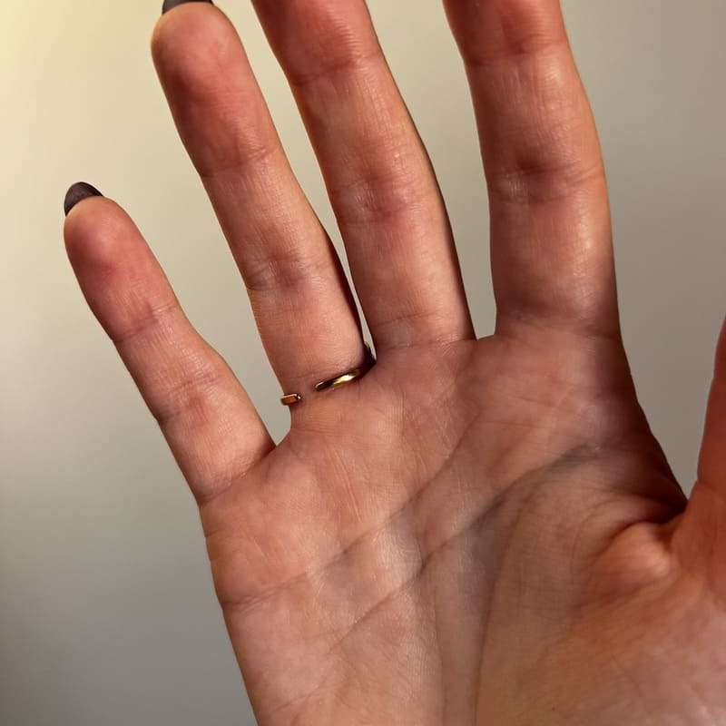 S - Line Ring: Regulowana szeroka obrączka - Pearlippines Biżuteria