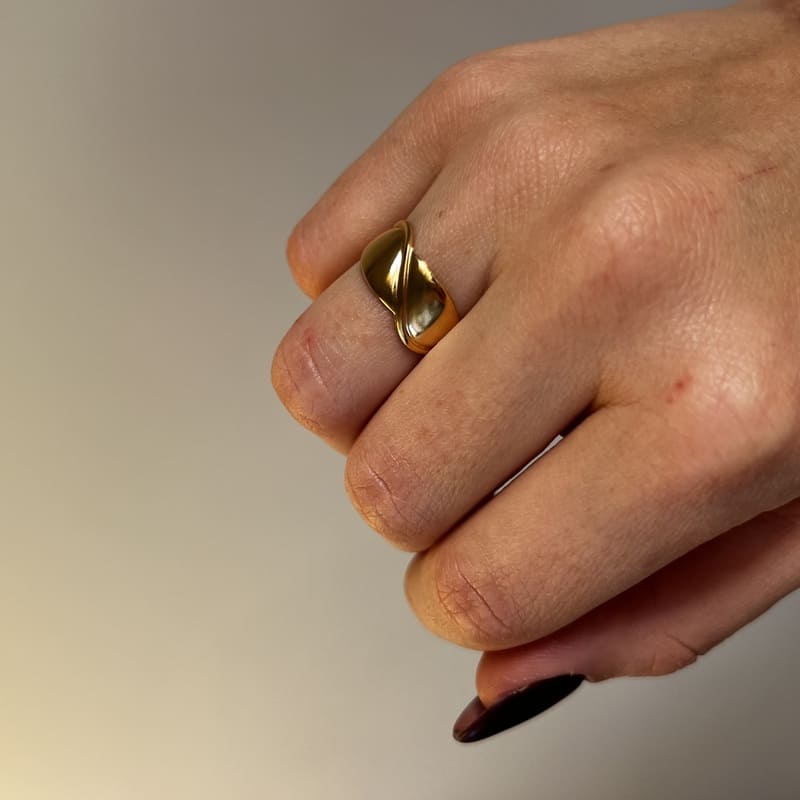 S - Line Ring: Regulowana szeroka obrączka - Pearlippines Biżuteria