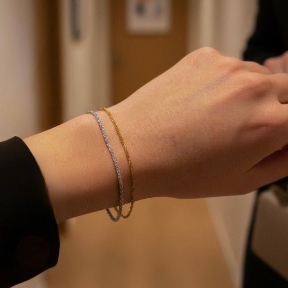 Silver Rope: delikatna srebrna bransoletka o skręcanym splocie - Pearlippines Biżuteria