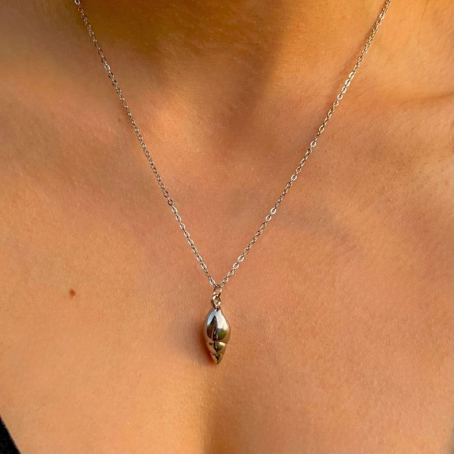 Silver Trumpet Shell: srebrny naszyjnik z muszlą trąbkową - Pearlippines Biżuteria