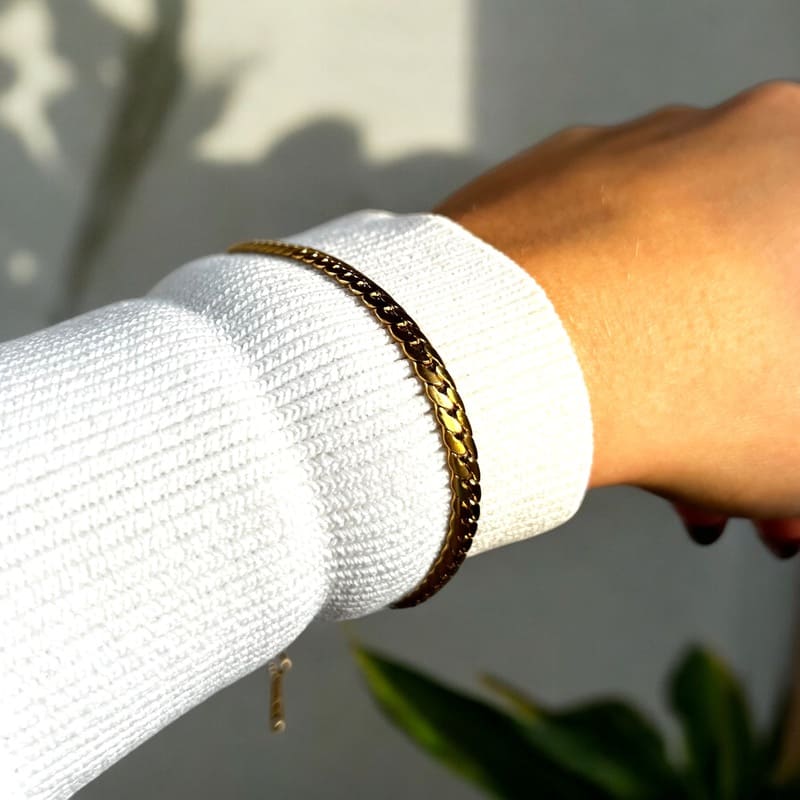 Sleek Braid: Bransoletka o splocie płaskiego warkocza - Pearlippines Biżuteria