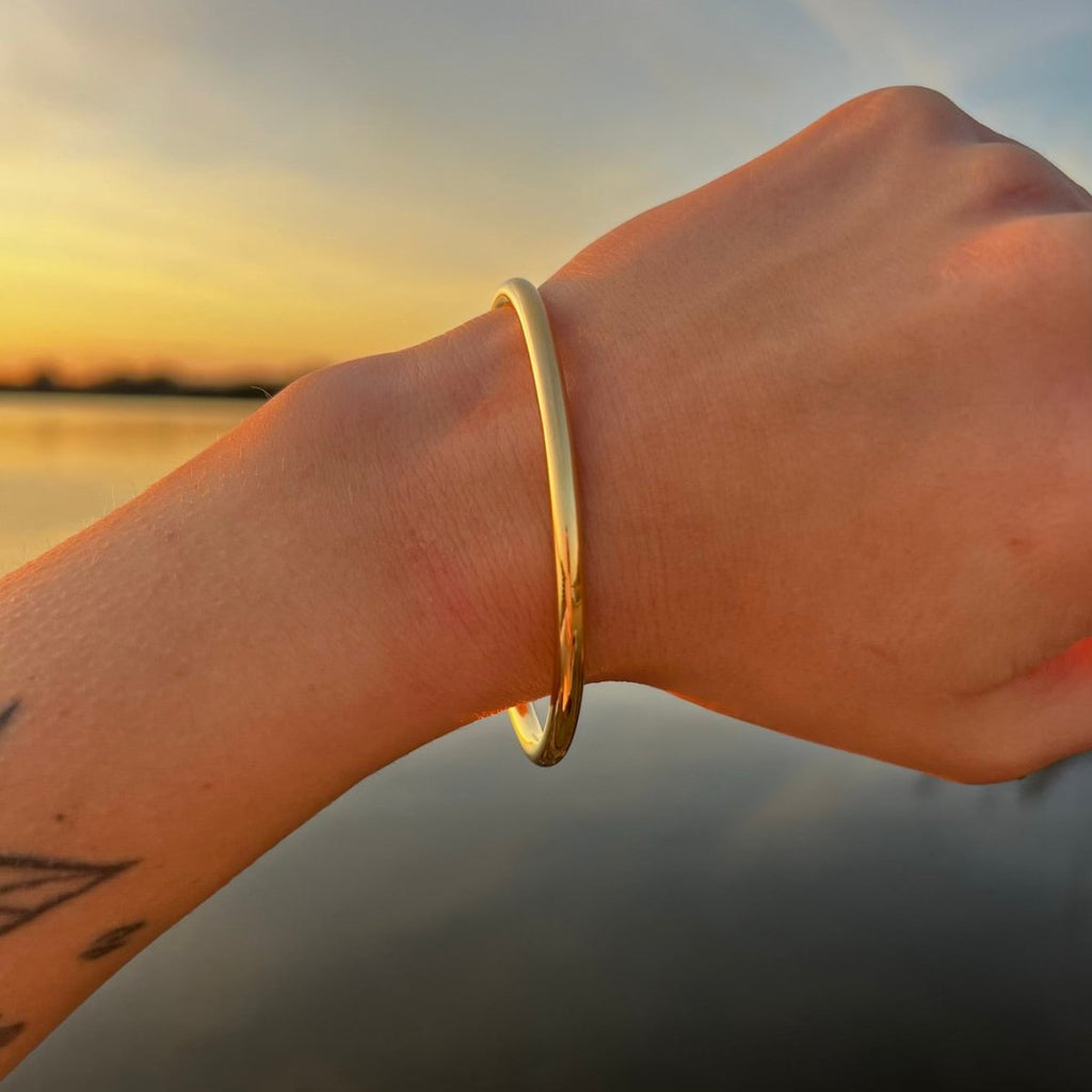 Solace: złota minimalistyczna bransoletka regulowana - Pearlippines Biżuteria