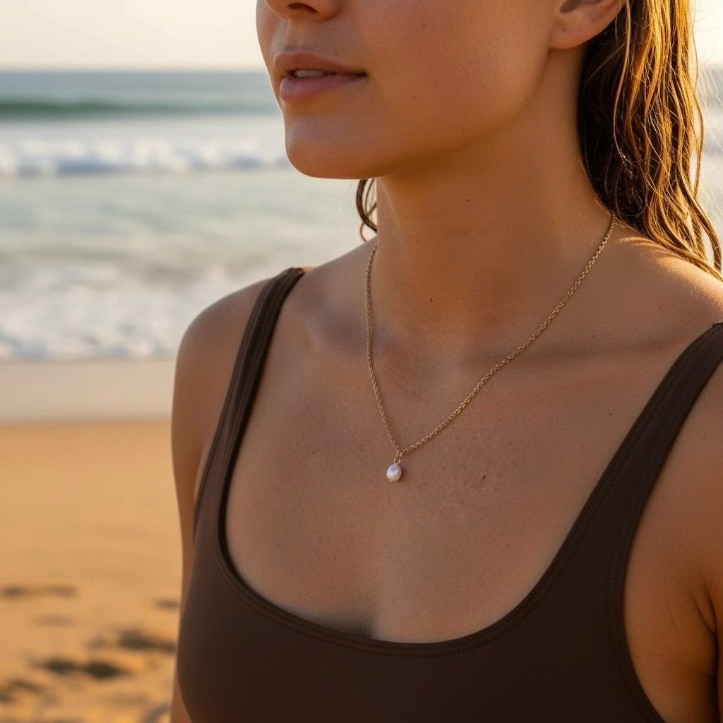 Złoty naszyjnik z perłą słodkowodną Alava - Pearlippines Biżuteria